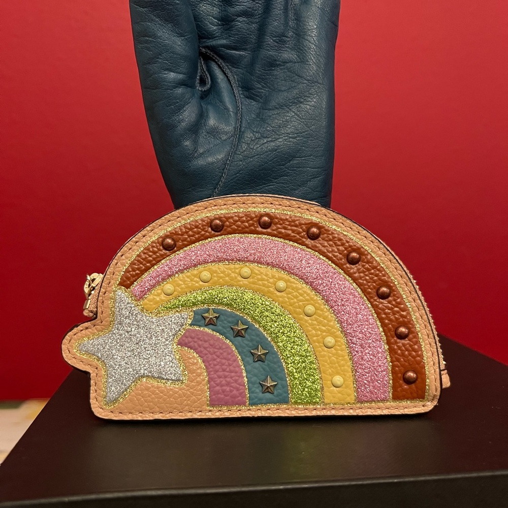 🌈⭐️Sparkling Coach Shooting Star Rainbow Coin Pouch NWOT 🌈⭐️ - Picture 3 of 9